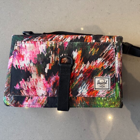 Herschel Supply Co. Sprout Changing Mat - Picture 1 of 5